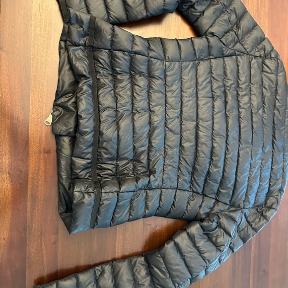 Moncler Palomete Down Jacket Black - Picture 7 of 9